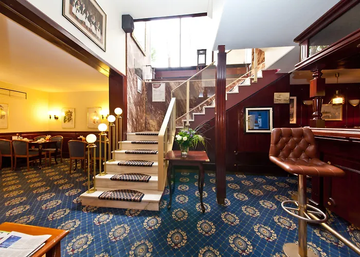 Leonet Hotel 3*