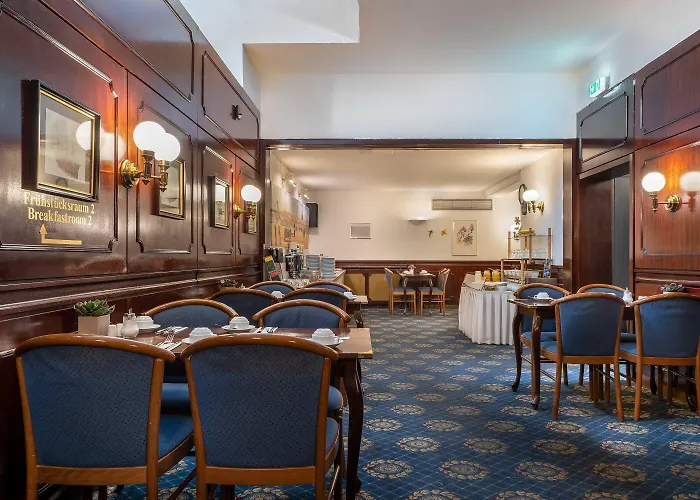 Leonet Hotel