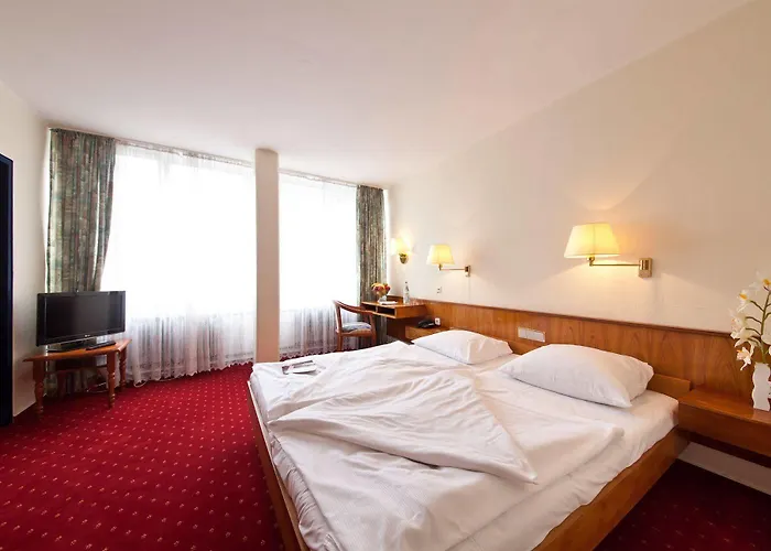 Leonet 3* Colonia