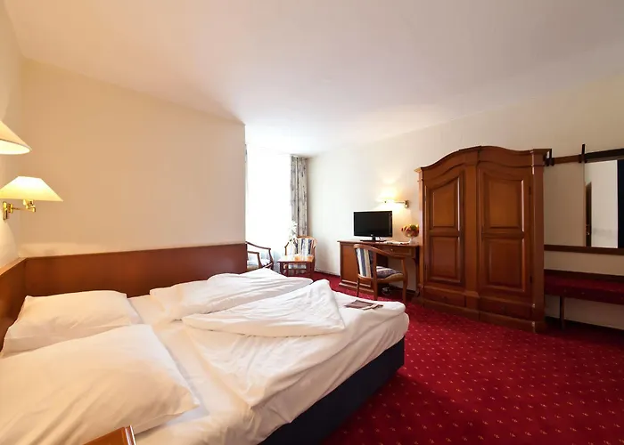 Leonet Hotel 3*