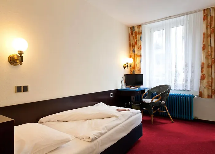 Leonet 3* Colonia