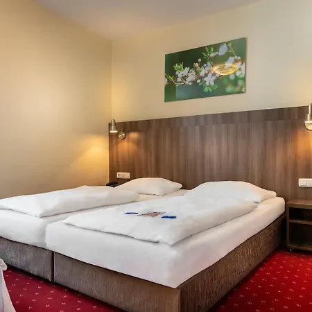 Novum Leonet Altstadt 3* Köln