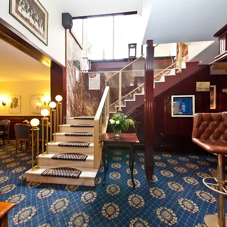 Leonet Hotel 3*