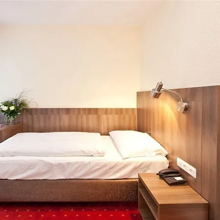 Leonet 3* Köln