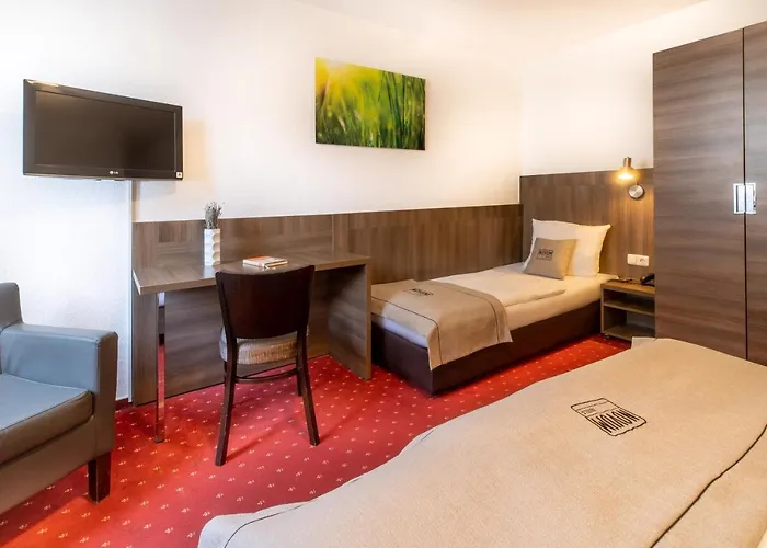 Leonet Hotel Kolonia